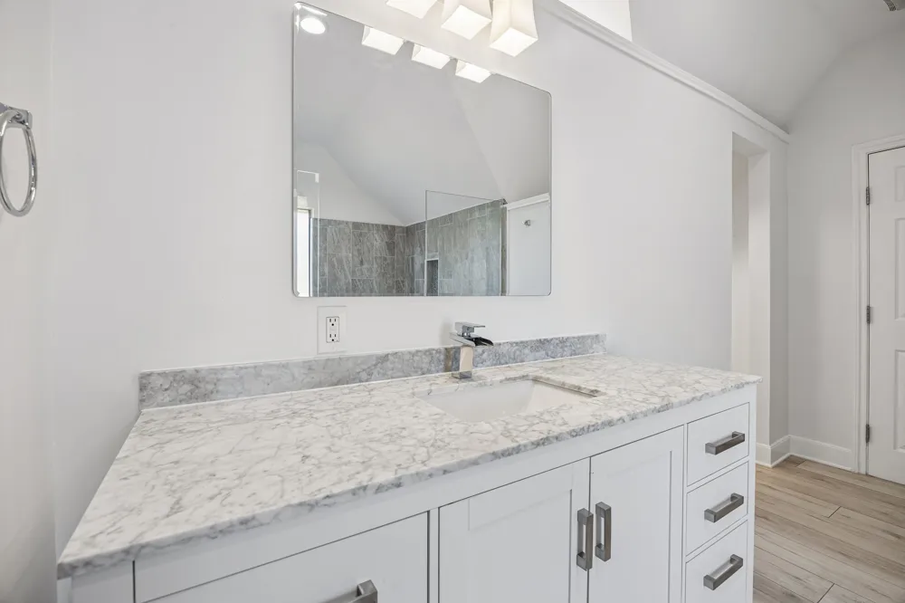 1807 Greenlea Cove Southlake, TX 76092