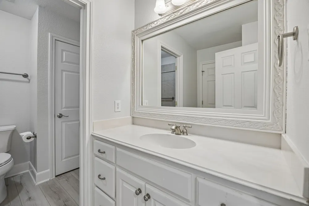 1807 Greenlea Cove Southlake, TX 76092