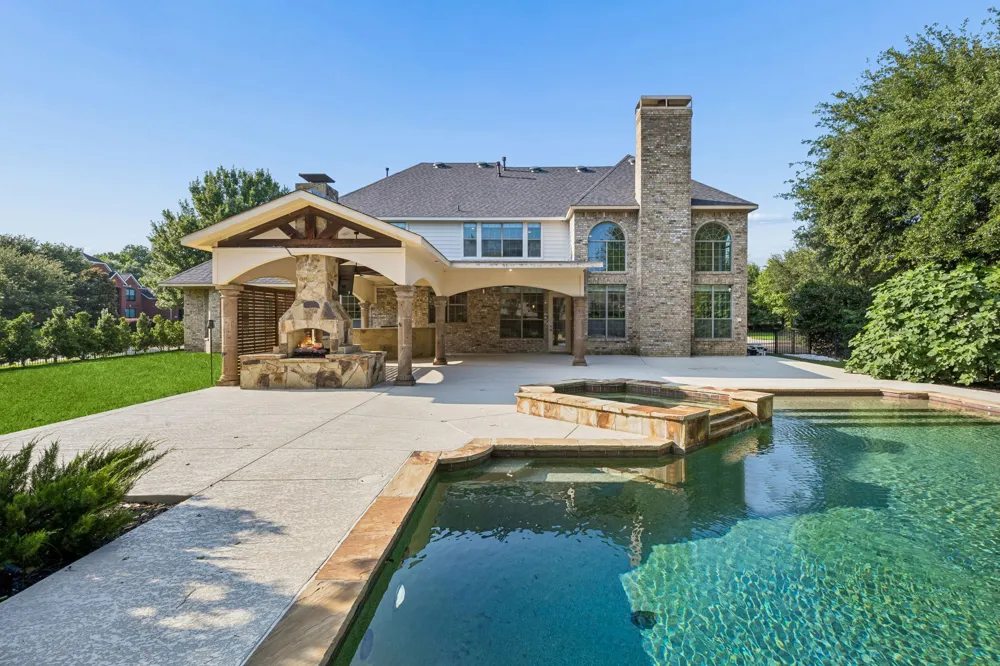 1807 Greenlea Cove Southlake, TX 76092