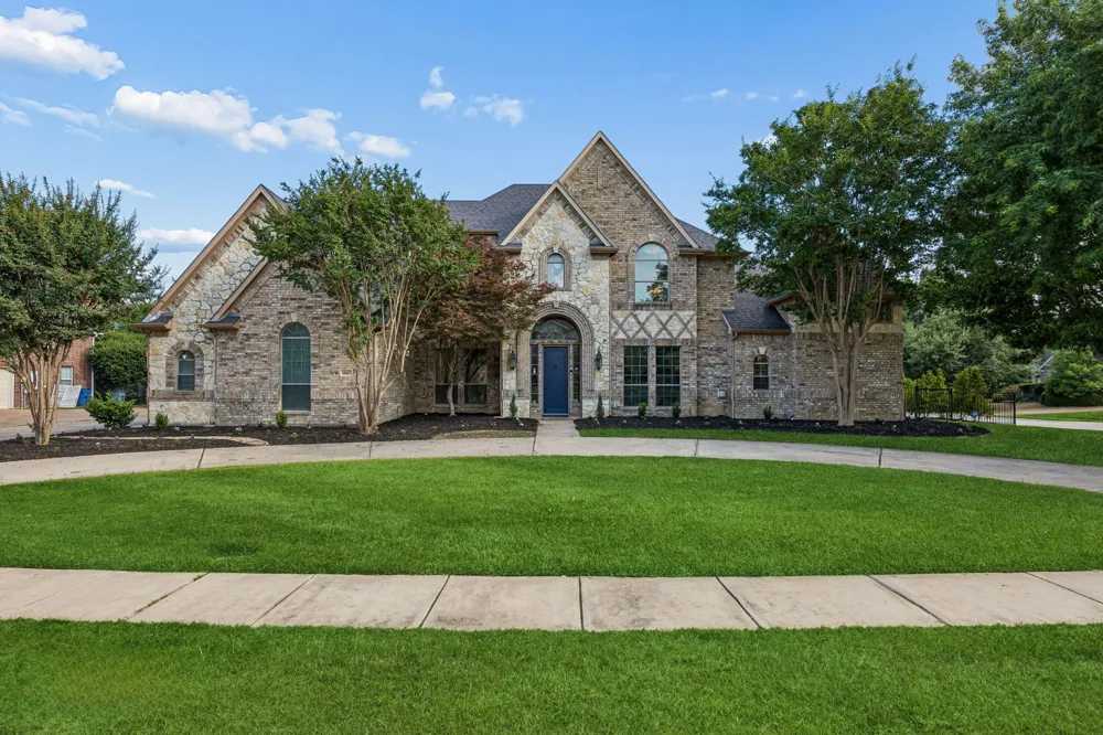 1807 Greenlea Cove Southlake, TX 76092
