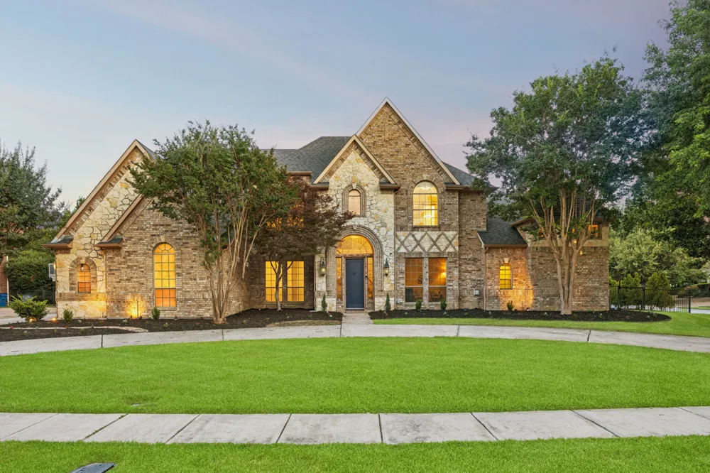 1807 Greenlea Cove Southlake, TX 76092
