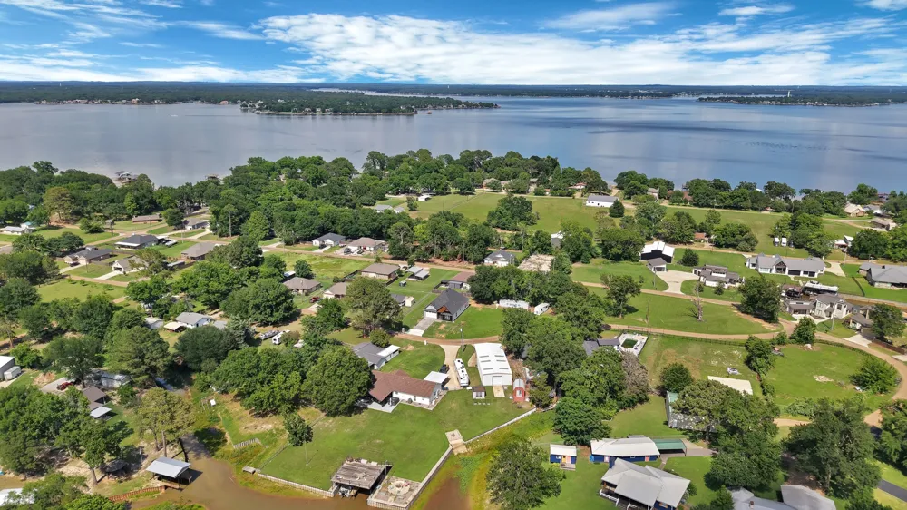 123 Cedar Bend Drive Trinidad, TX 75163