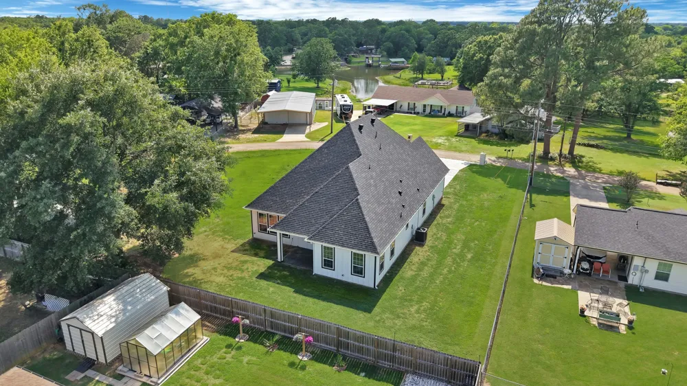 123 Cedar Bend Drive Trinidad, TX 75163