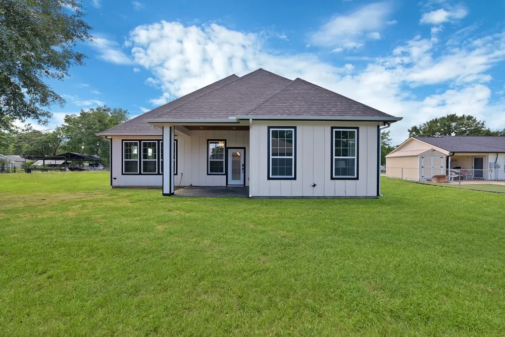123 Cedar Bend Drive Trinidad, TX 75163