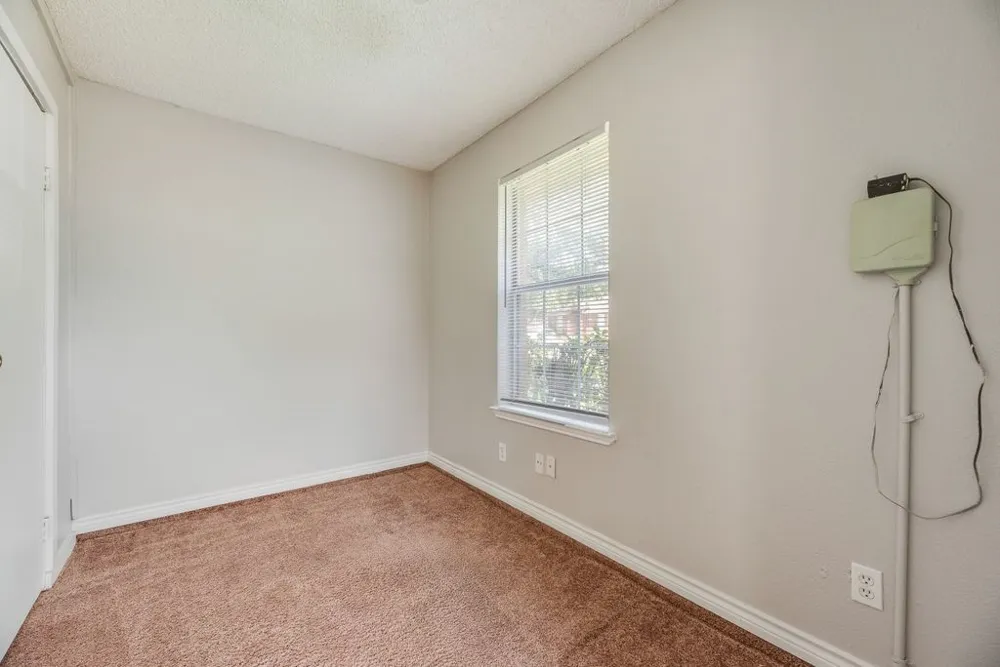 5610 Eagle Rock Road Arlington, TX 76017