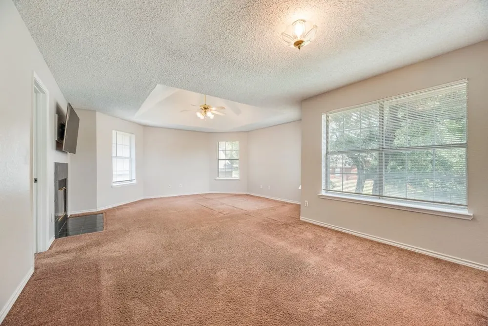 5610 Eagle Rock Road Arlington, TX 76017