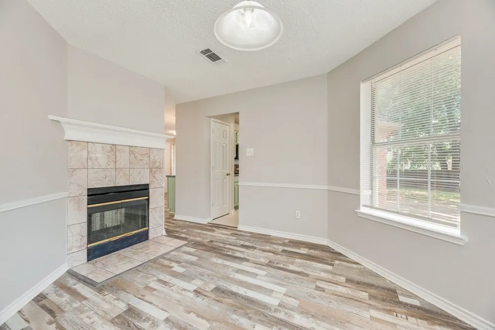 5610 Eagle Rock Road Arlington, TX 76017