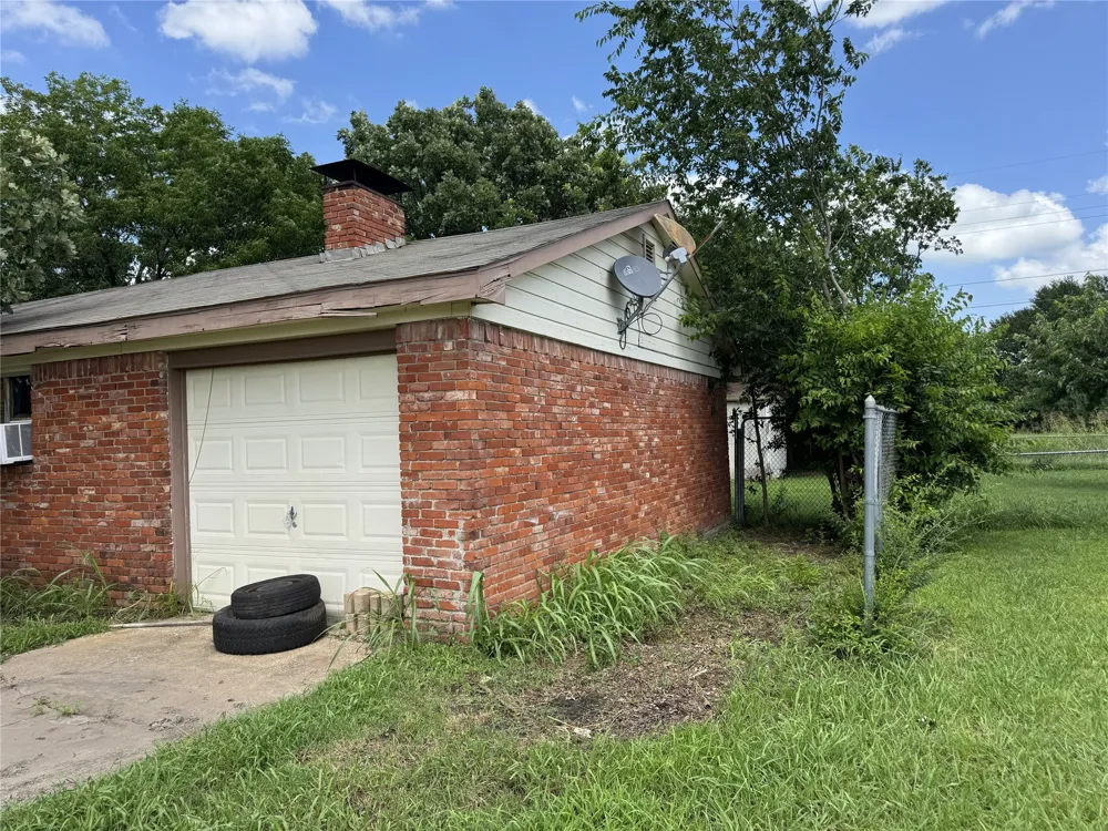 3041 Monroe Street Commerce, TX 75428