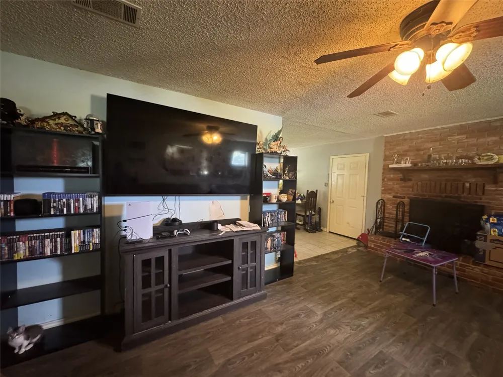 3041 Monroe Street Commerce, TX 75428