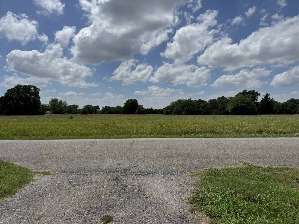3041 Monroe Street Commerce, TX 75428