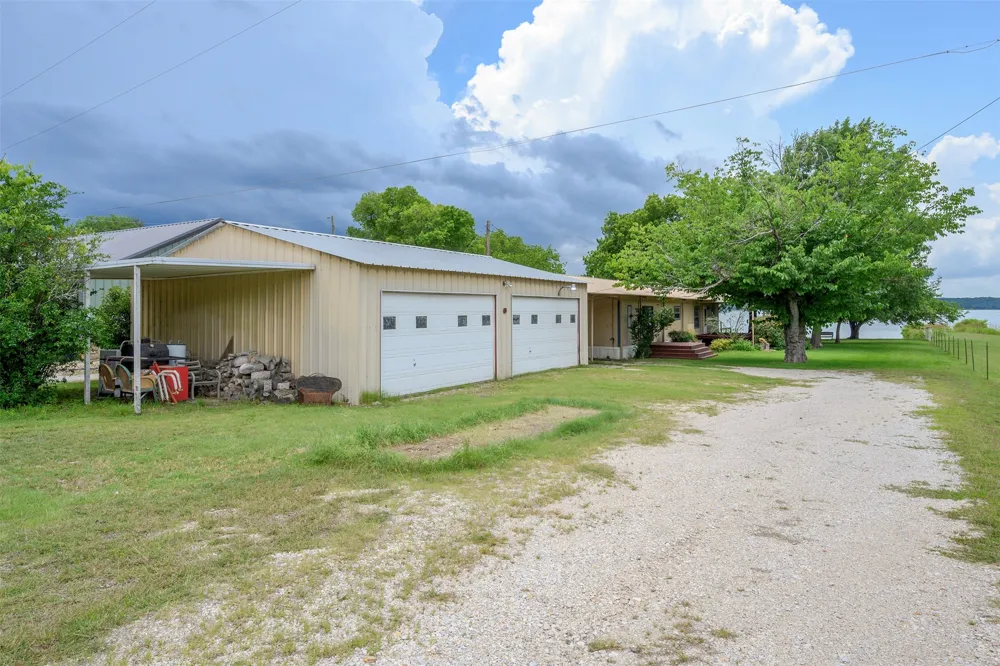 333 Private Road 1520 Bridgeport, TX 76426