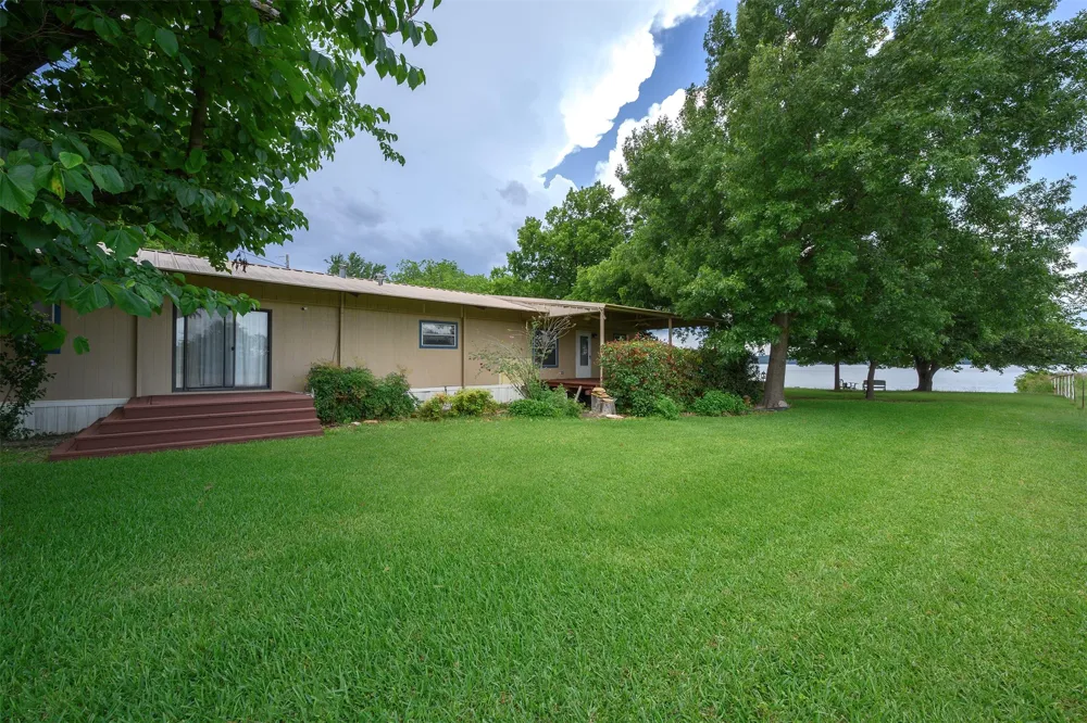 333 Private Road 1520 Bridgeport, TX 76426