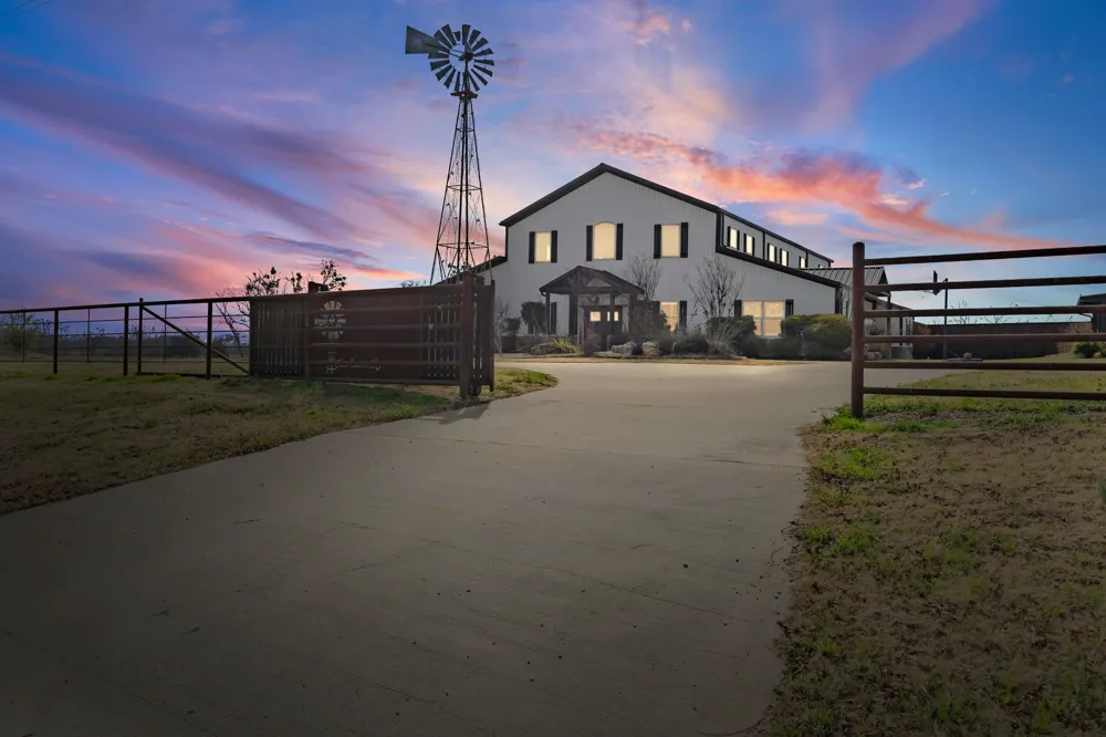 4274 FM 895 Cooper, TX 75432