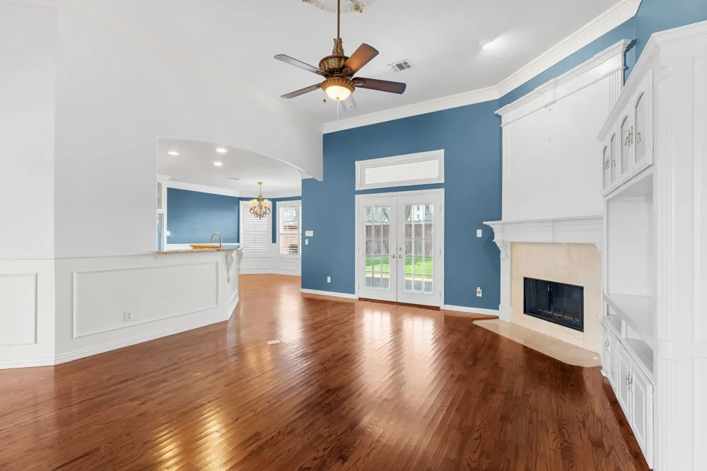 5504 Plata Lane Benbrook, TX 76126
