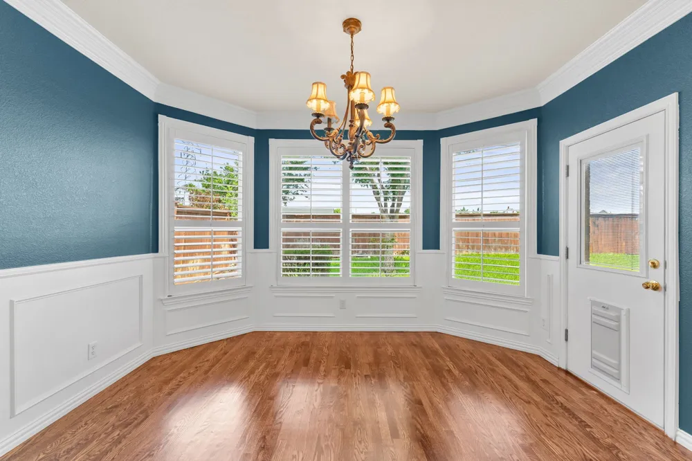 5504 Plata Lane Benbrook, TX 76126