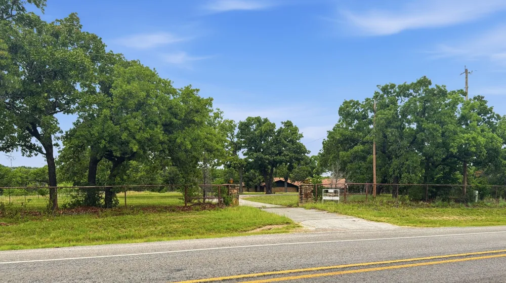 1665 US Highway 380 E Graham, TX 76450