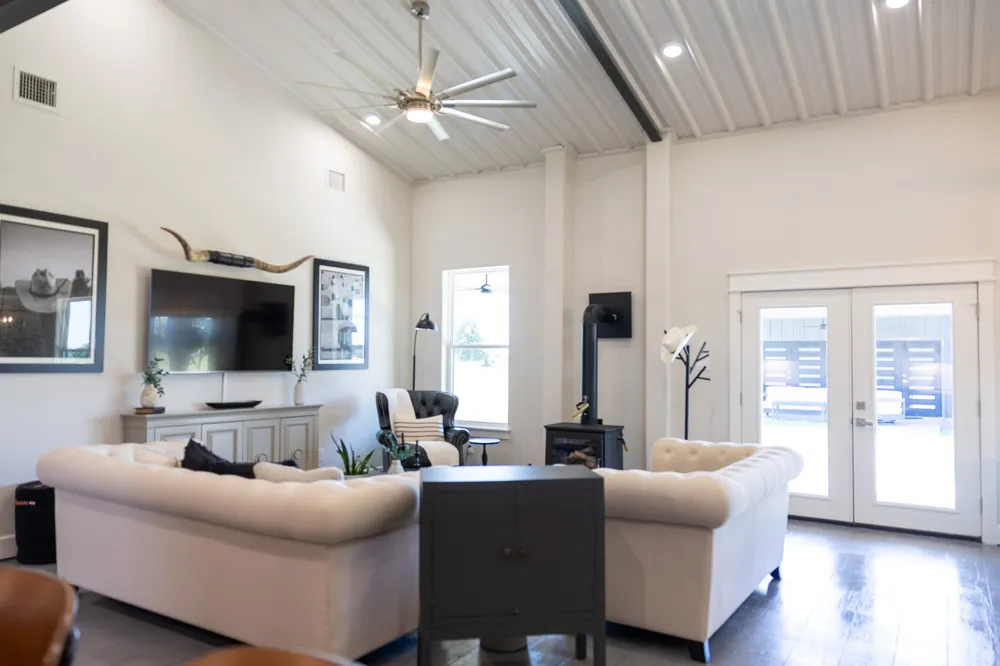 1560 Lacy Drive Lipan, TX 76462