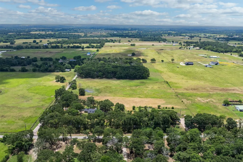 190 County Road 2141 Canton, TX 75103