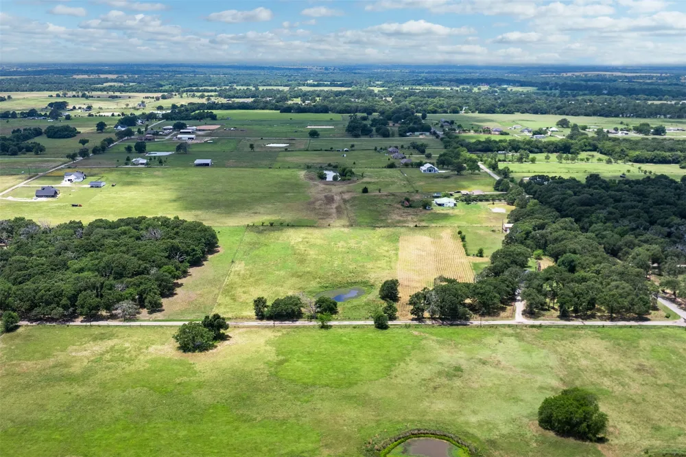 190 County Road 2141 Canton, TX 75103