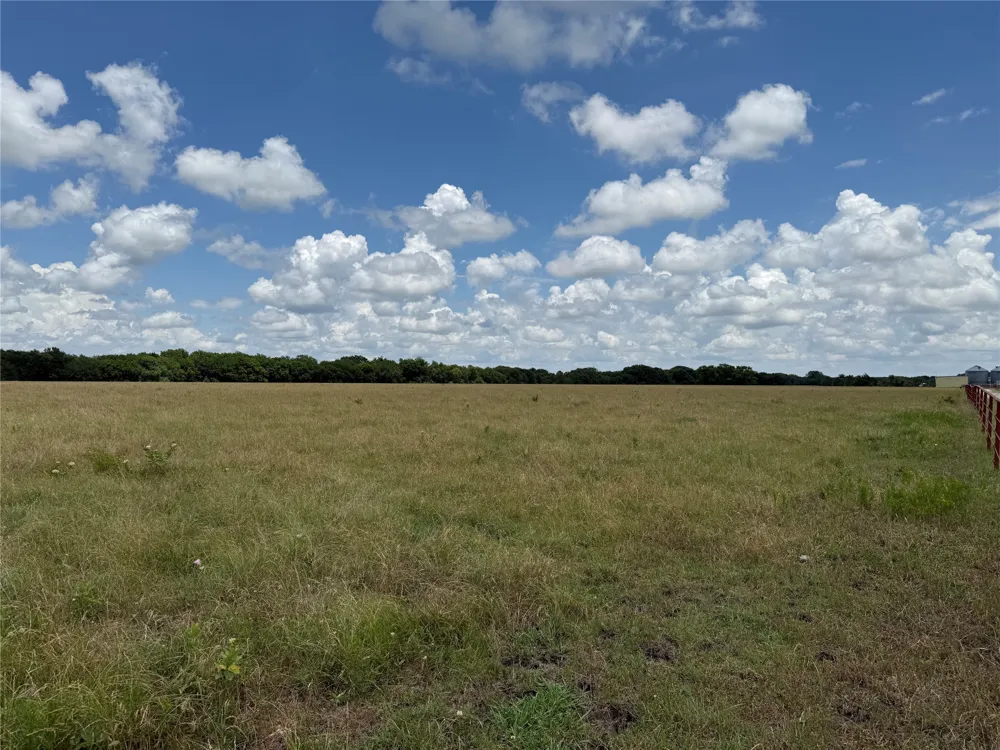 18048 Us-69 Whitewright, TX 75491
