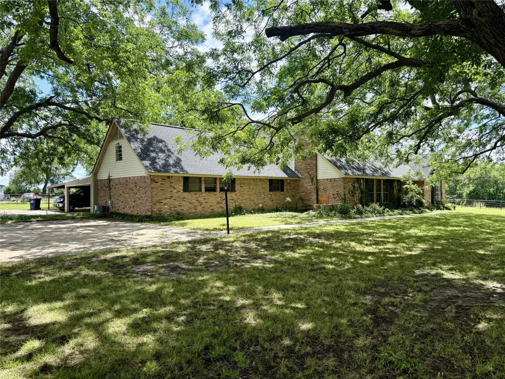 18048 Us-69 Whitewright, TX 75491