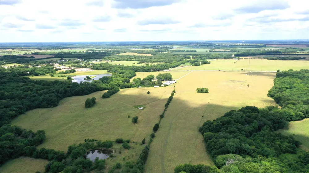 18048 Us-69 Whitewright, TX 75491
