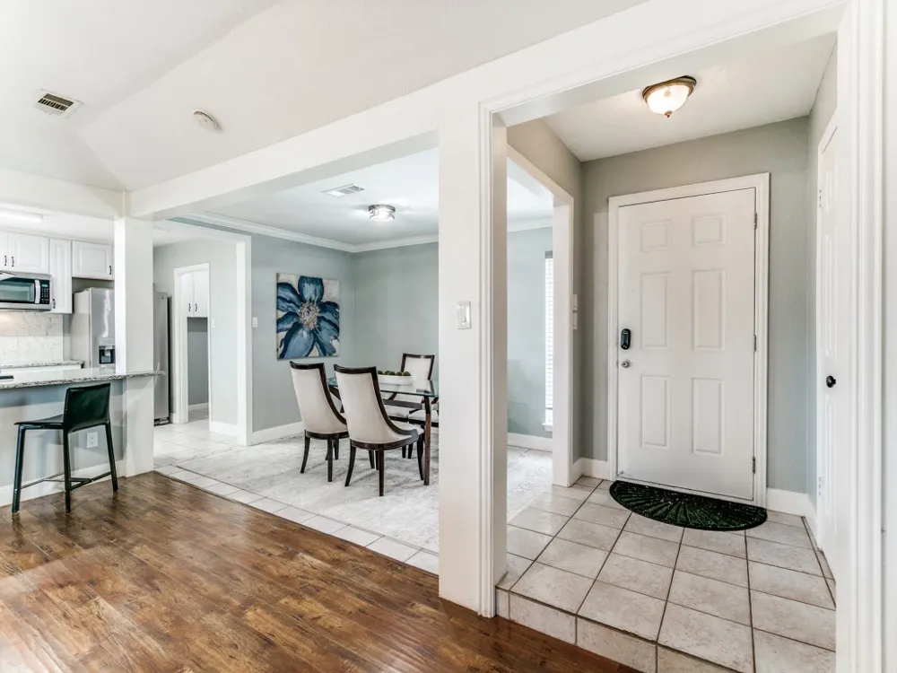 1605 Bedford Oaks Drive Bedford, TX 76021