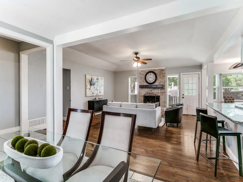 1605 Bedford Oaks Drive Bedford, TX 76021