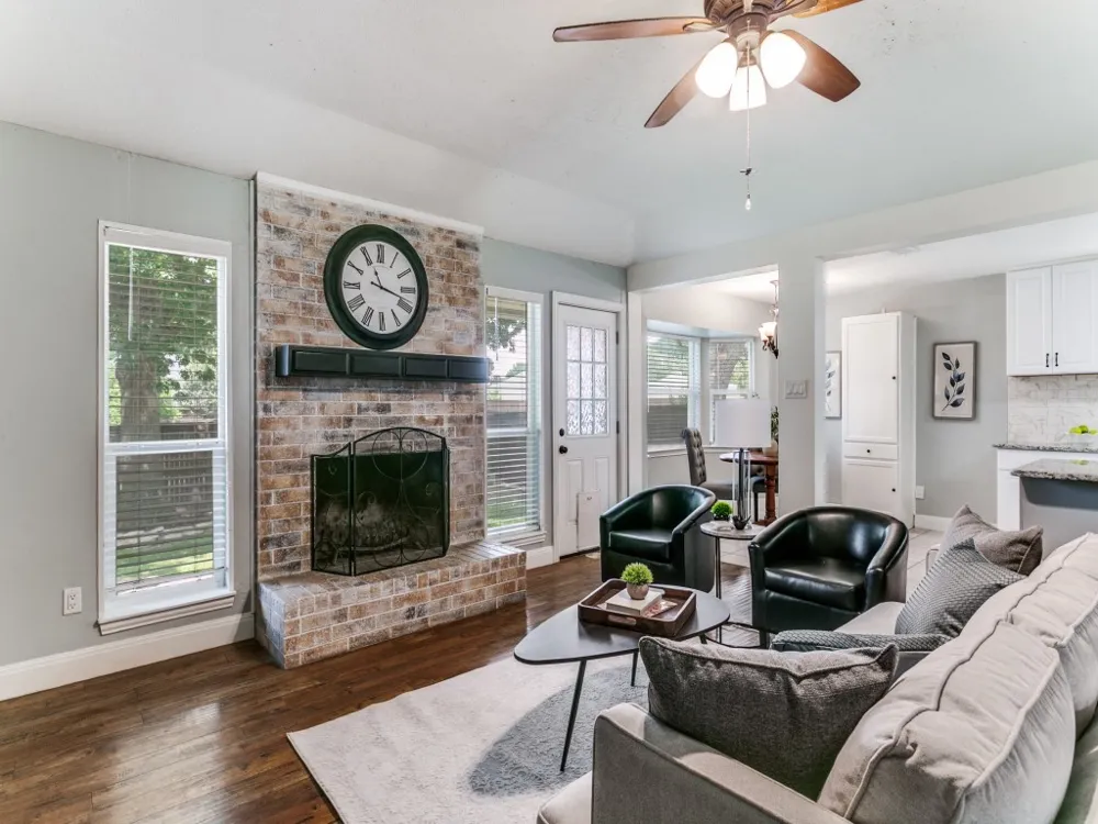1605 Bedford Oaks Drive Bedford, TX 76021