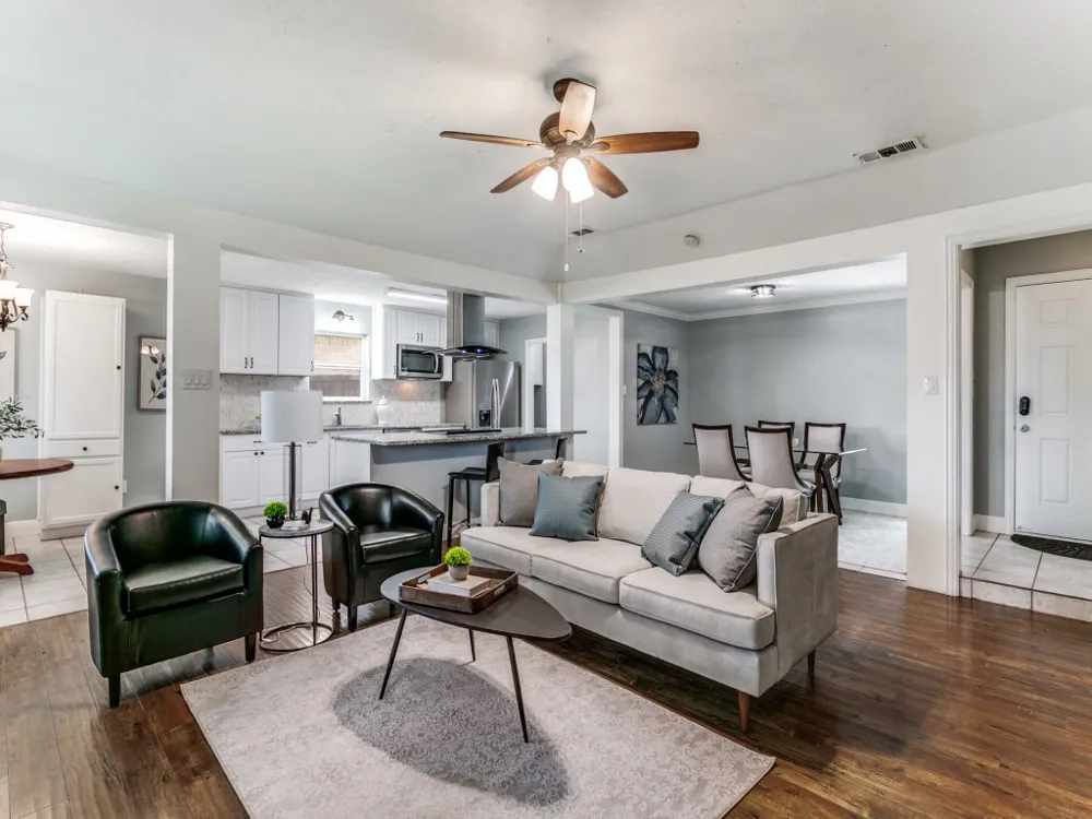 1605 Bedford Oaks Drive Bedford, TX 76021