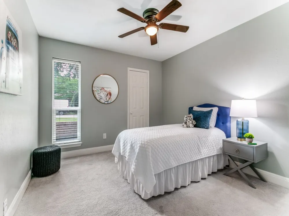 1605 Bedford Oaks Drive Bedford, TX 76021