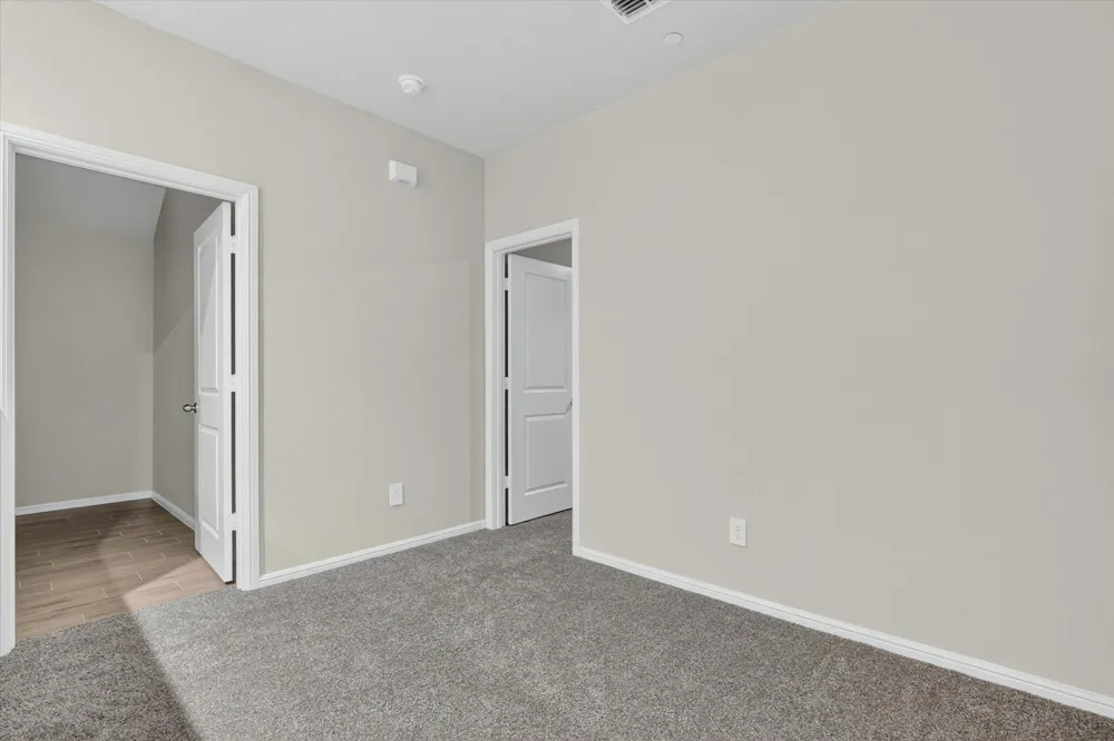4716 Stunning Pathway Haltom City, TX 76117