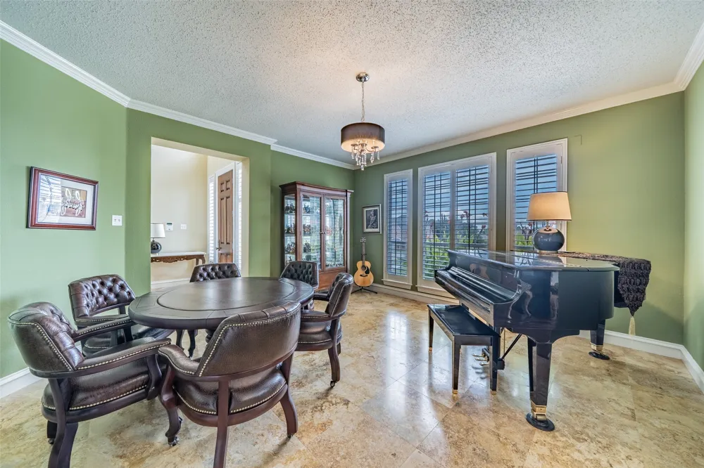 2700 Sunset Circle Plano, TX 75093