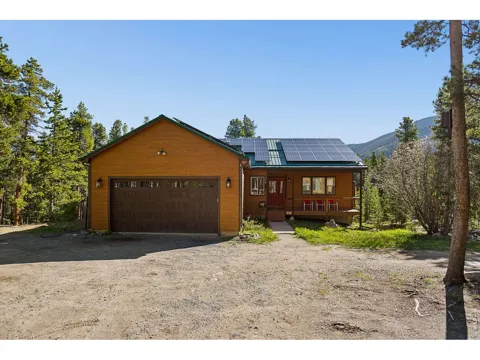 610 Meadowlake Drive