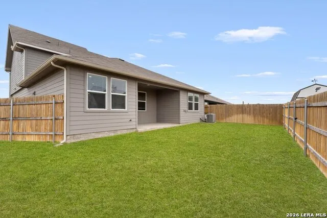 449 Ida Loop Seguin, TX 78155