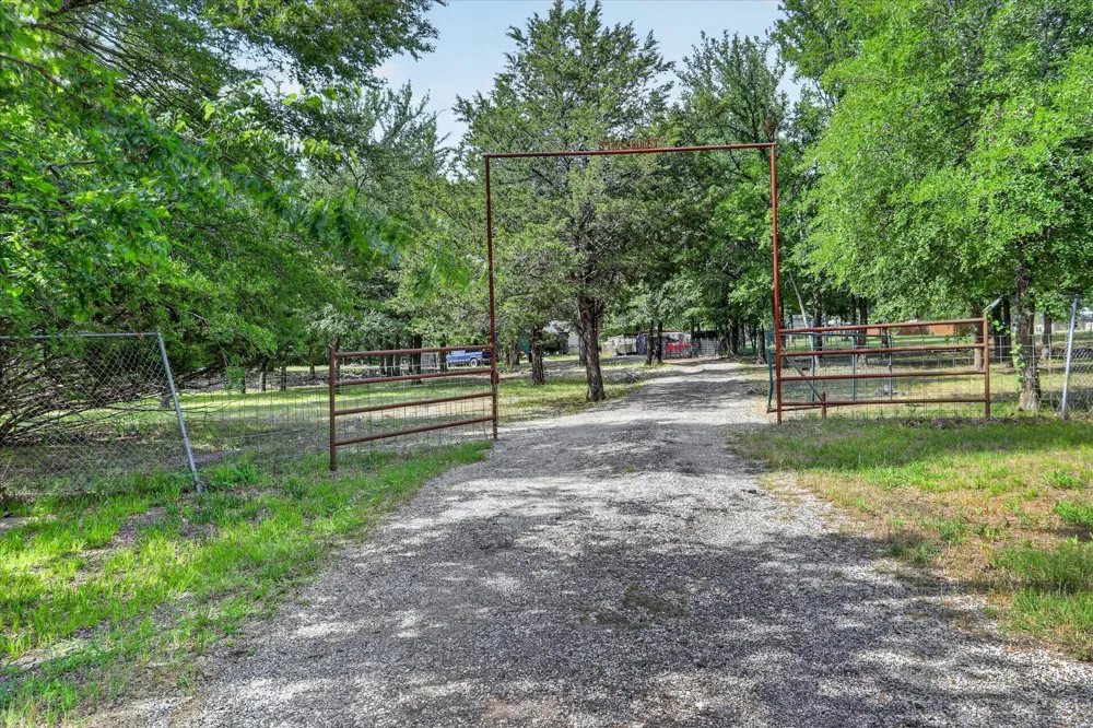 2625 County Road 2510 Quinlan, TX 75474