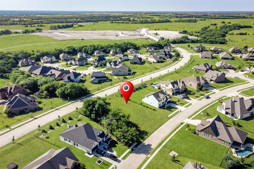 1408 Wolf Ridge Run Gunter, TX 75058