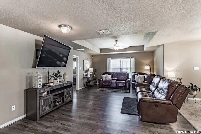 615 Cadena Loop Kenedy, TX 78119