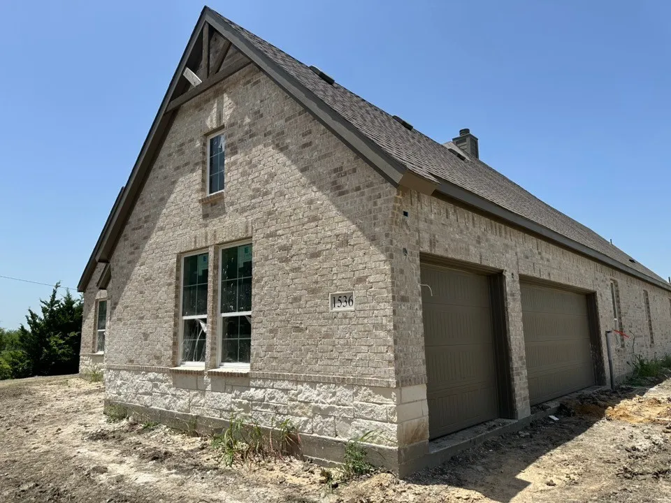 1536 County Road 4910 Leonard, TX 75452