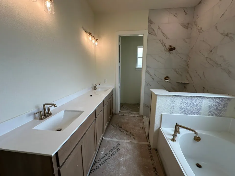1536 County Road 4910 Leonard, TX 75452