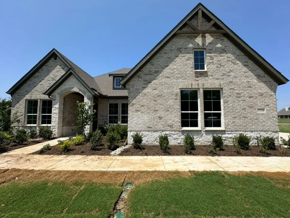 1536 County Road 4910 Leonard, TX 75452