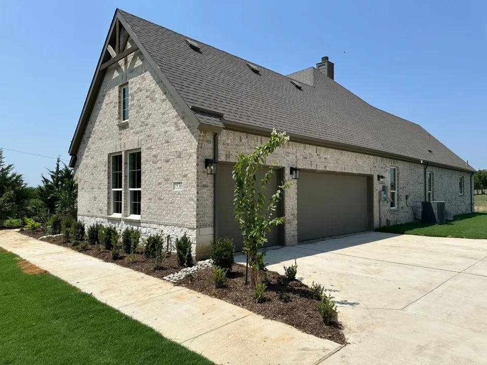 1536 County Road 4910 Leonard, TX 75452