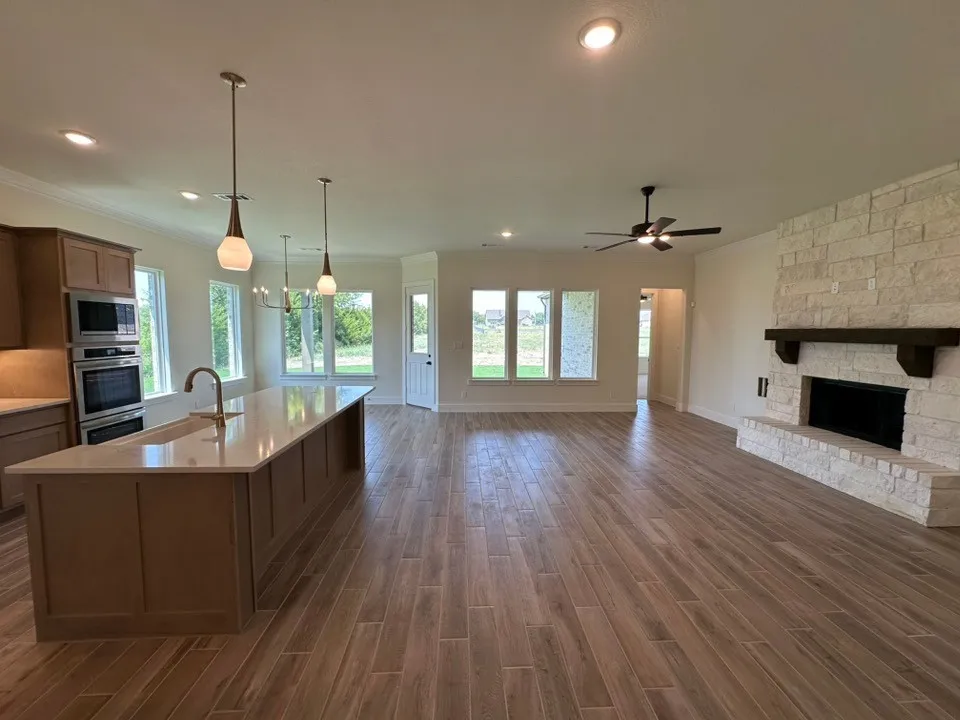 1536 County Road 4910 Leonard, TX 75452