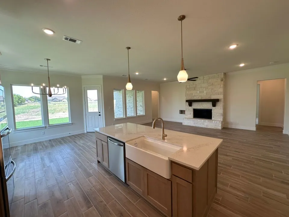 1536 County Road 4910 Leonard, TX 75452
