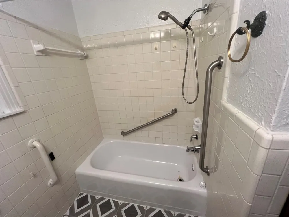 4233 Voncille Street Haltom City, TX 76117