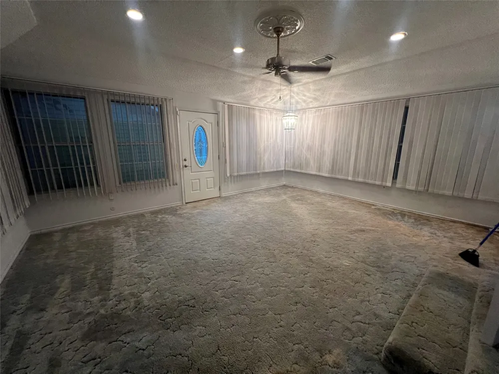 4233 Voncille Street Haltom City, TX 76117