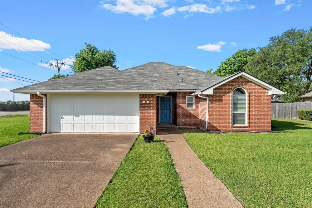 316 Evergreen Court Hewitt, TX 76643