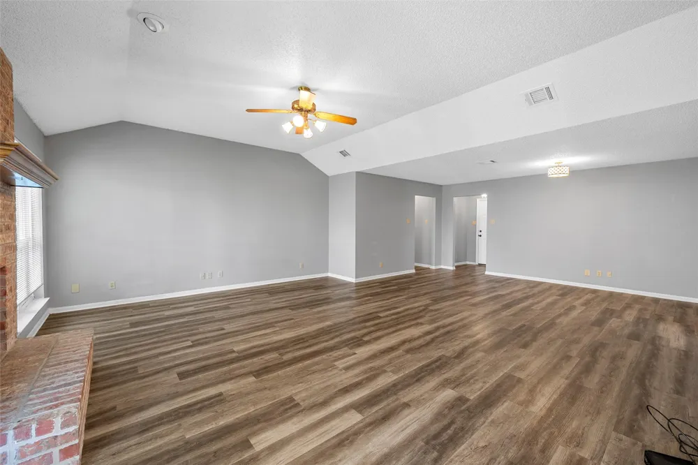 316 Evergreen Court Hewitt, TX 76643