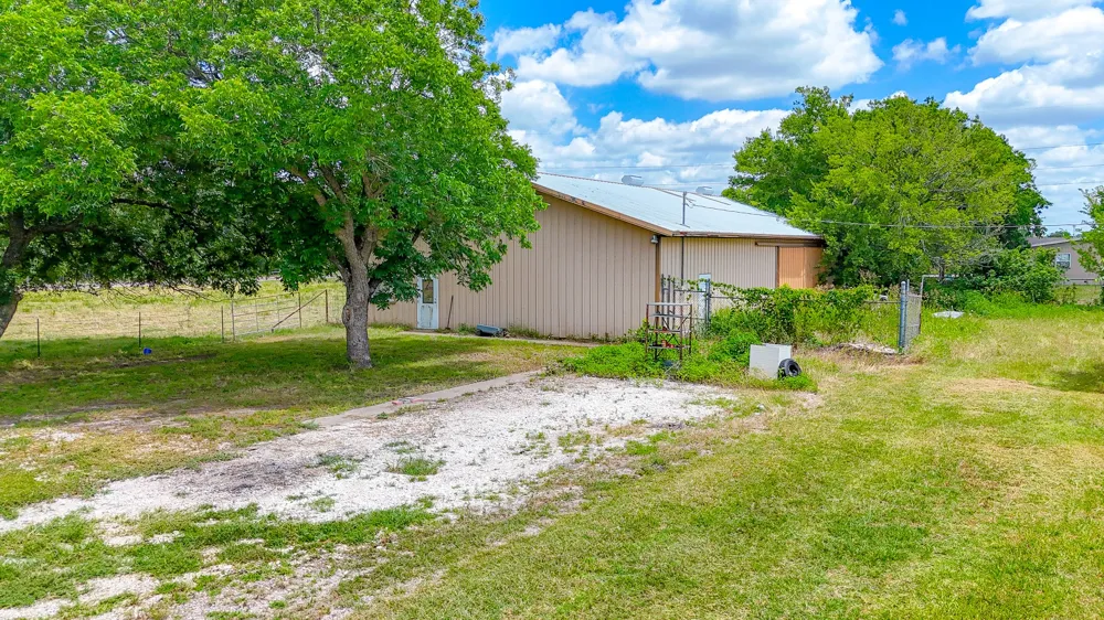 955 Fm 667 Purdon, TX 76679