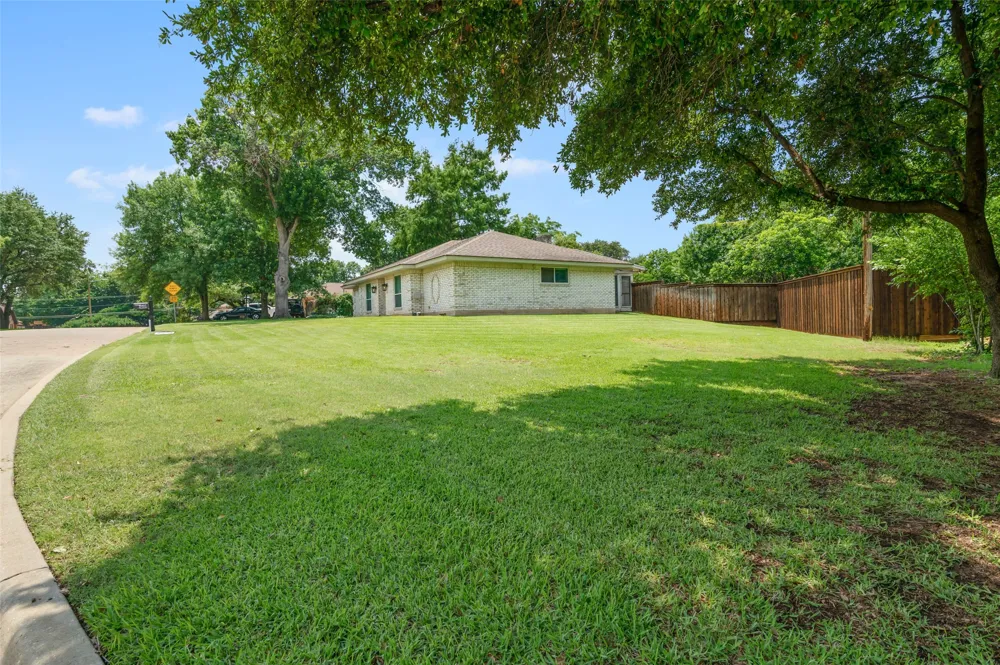 2005 Prince John Drive Grand Prairie, TX 75050